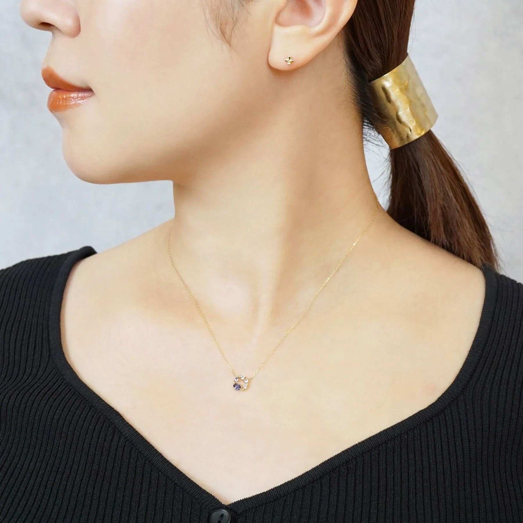10K Blue Multicolor Circle Necklace (Yellow Gold)