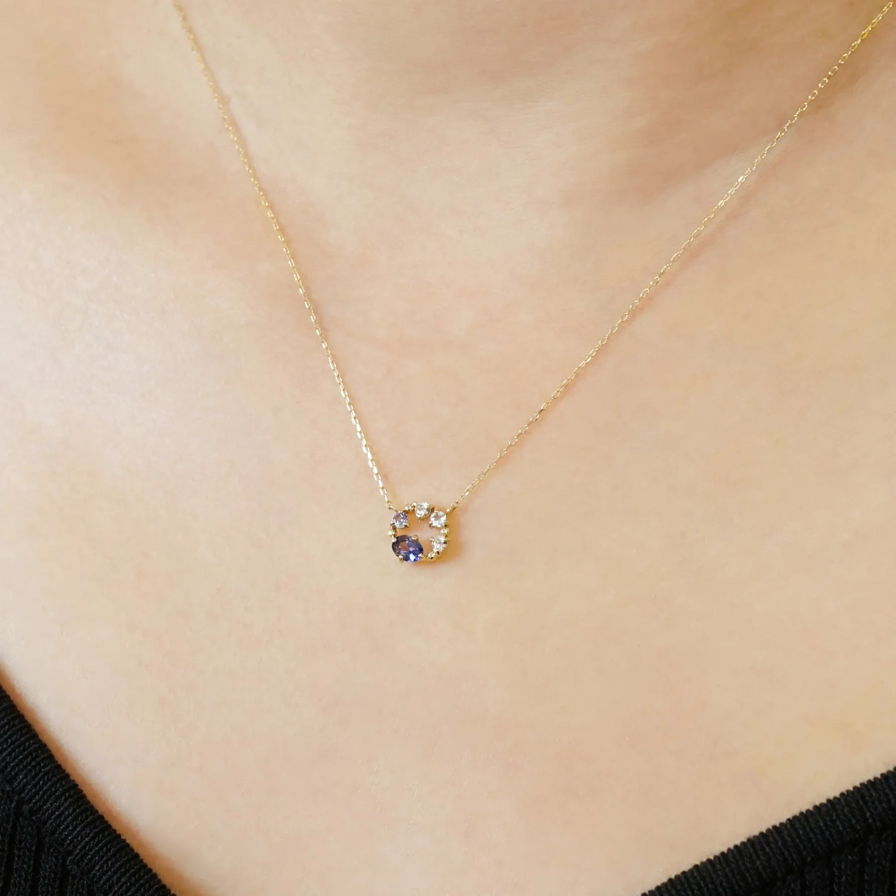 10K Blue Multicolor Circle Necklace (Yellow Gold)