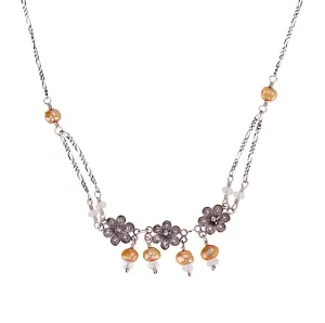 Daisy flower necklace