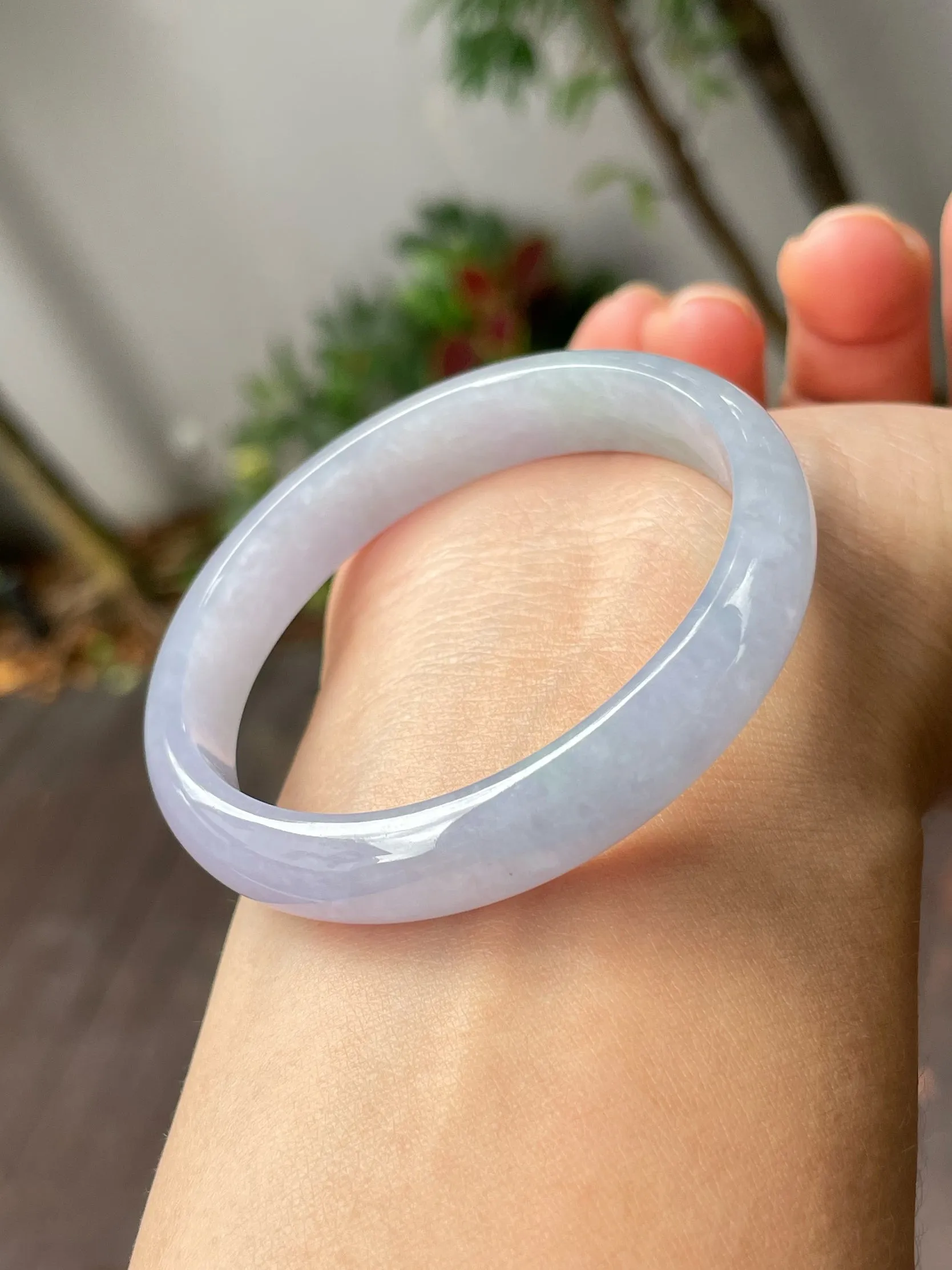 Lavender Jadeite Bangle | 51mm (NJBA011)